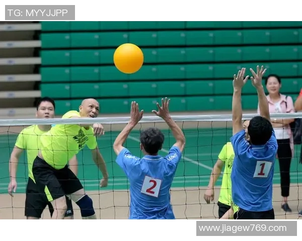 深圳排球队战术深度解析：如何在赛场上实现团队协作与个人突破