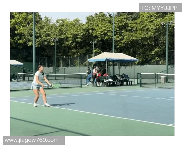 深圳网球队与南京网球队赛后分析：节奏掌控与战术对决的深度剖析